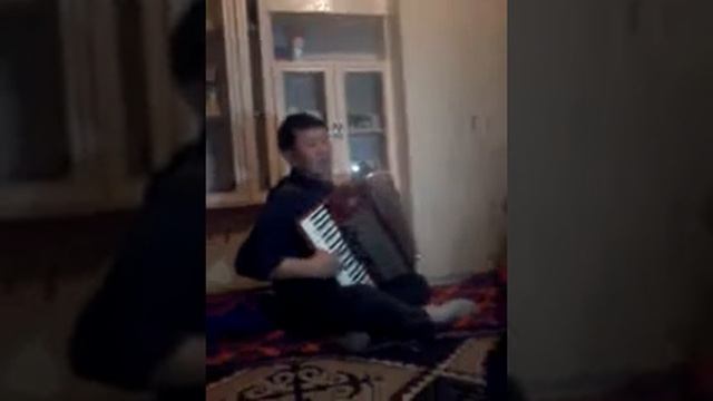 Ырчы Жанышбек Караев смотреть онлайн