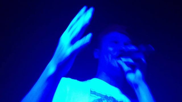 Макс Корж - Вступление + Мой друг, Красноярск 2012 Live смотреть онлайн