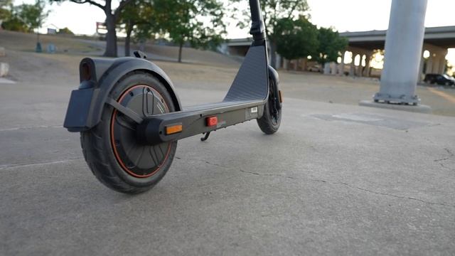 30 Mile Range and 22 MPH Top Speed - InMotion Air Pro смотреть онлайн