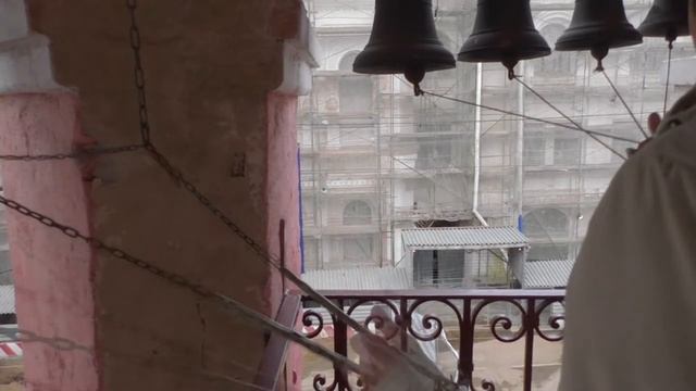 Колокольный звон перед литургией смотреть онлайн