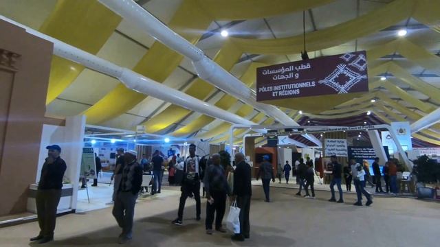 MOROCCO TRAVEL NORTH-SOUTH in 1DAY!!! | Ifrane-Midelt-Errachidia-Erfoud-Rissani смотреть онлайн