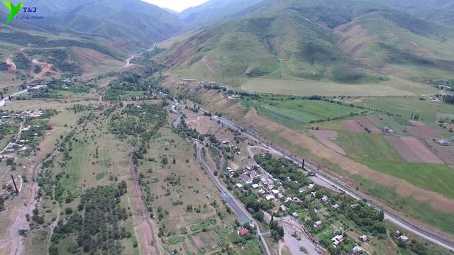 Сосновка (Кыргызстан) с высоты птичьего полета! 2 из 3 частей (2019) Sosnovka, Kyrgyzstan смотреть онлайн