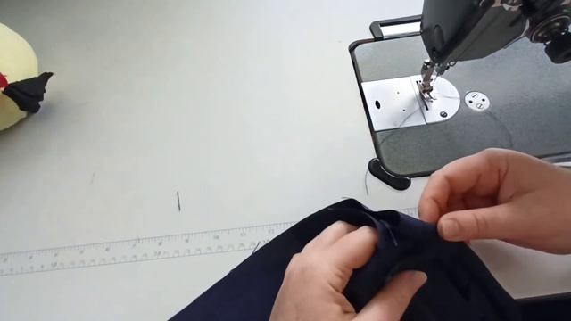 Как обработать карман на задней половинке мужских брюк. смотреть онлайн