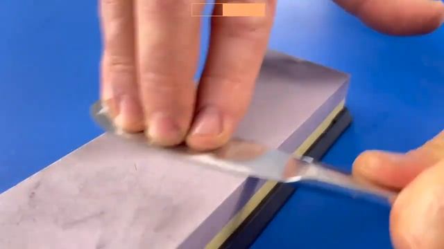 Как заточить нож до остроты бритвы за счет точильных камней и масла смотреть онлайн