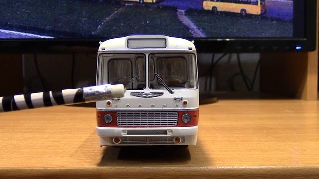 Обзор масштабной модели автобуса IKARUS 556 Classicbus смотреть онлайн
