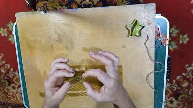 Создание плавающей свечи из вощины. Мастер-класс. смотреть онлайн