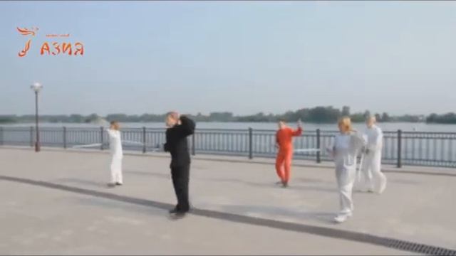 Тайцзицюань стиль У. Форма с мечом.