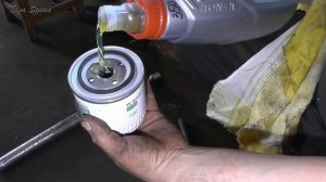 Замена масла двигателя Chevrolet Niva