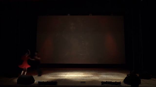 А цыган идёт смотреть онлайн