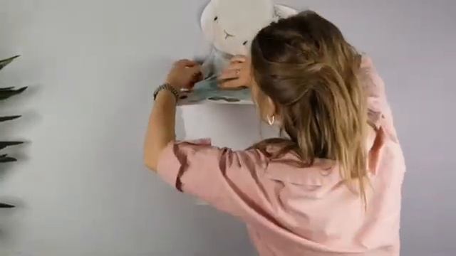 Интерьерные наклейки VEROL "Зайчик" детская наклейка на стену , интерьерная наклейка смотреть онлайн