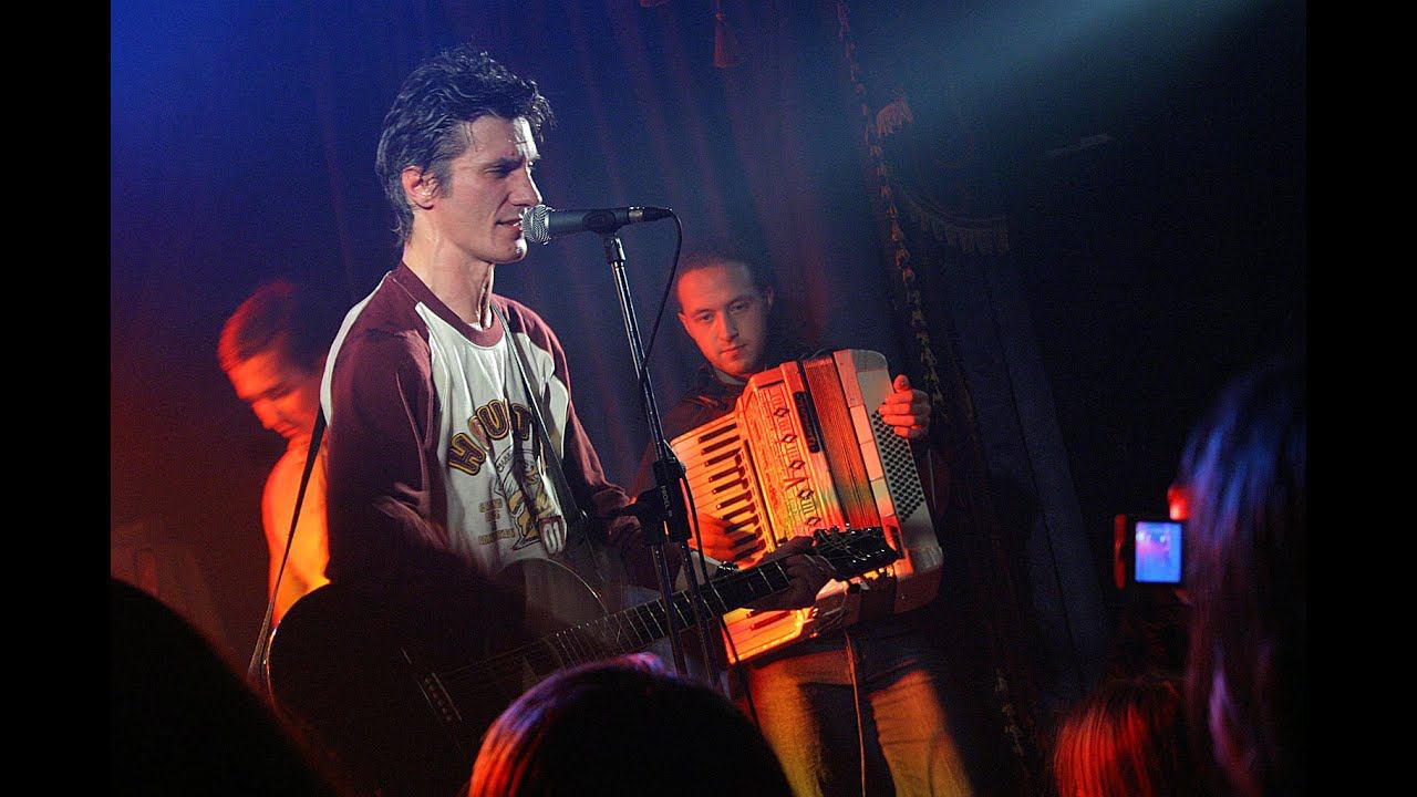 2006. Разные Люди в «Red Club» (СПб 18.02.2006) смотреть онлайн
