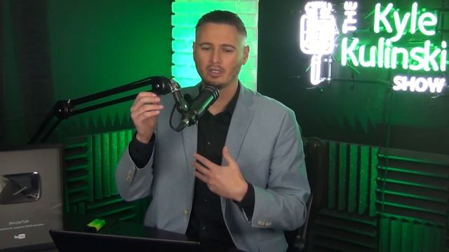 'Morons On My Team': Romney UNLOADS On Marjorie Taylor Greene | The Kyle Kulinski Show смотреть онлайн