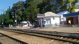 Лазаревское. Поезд №679 Владикавказ - Адлер, стоянка по станции Лазаревская / Lazarevskoye, Russia