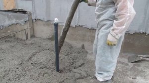Процесс заливки Симпролит монолита, поднятие уровня дна бассейна. Плотность материала D400.
