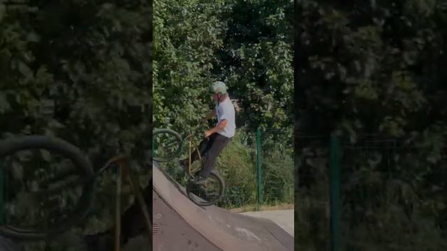 Veliky Novgorod Street Park edit for Bmx/Mtb смотреть онлайн