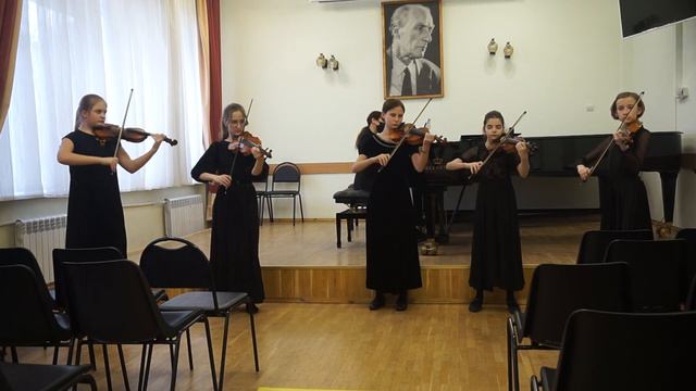Ансамбль скрипачей 