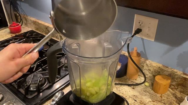 Justin Roberts - Cooking with Justin Episode 6: Zucchini Soup смотреть онлайн