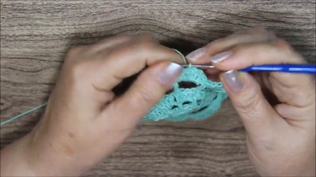 ВОЗДУШНАЯ САЛФЕТКА с АНАНАСАМИ и колосками. Свяжем вместе! СХЕМА. Часть первая. смотреть онлайн