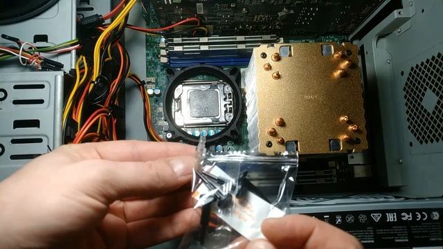 Установка кулера для 775/115X сокета на 1366 сокет. смотреть онлайн