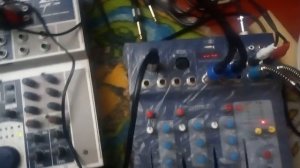 Как соеденить 2 микшера между собой