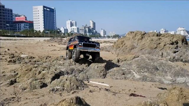 Traxxas TRX4 Ford Bronco Song-jung Beach Bashing 2 смотреть онлайн