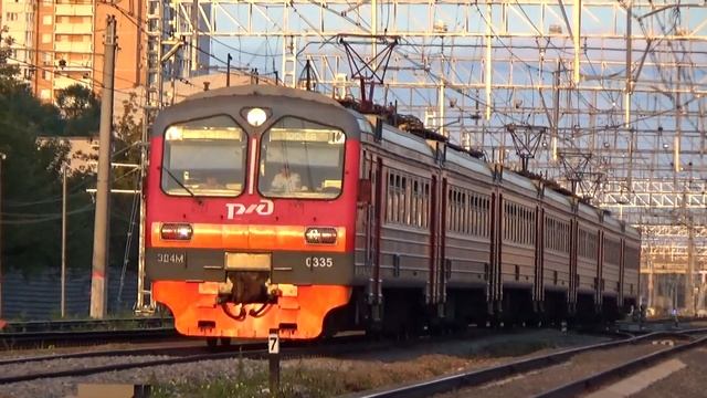 Электропоезд ЭД4М-0335 сообщением "Крутое - Москва Курская", следует по 2 пути смотреть онлайн