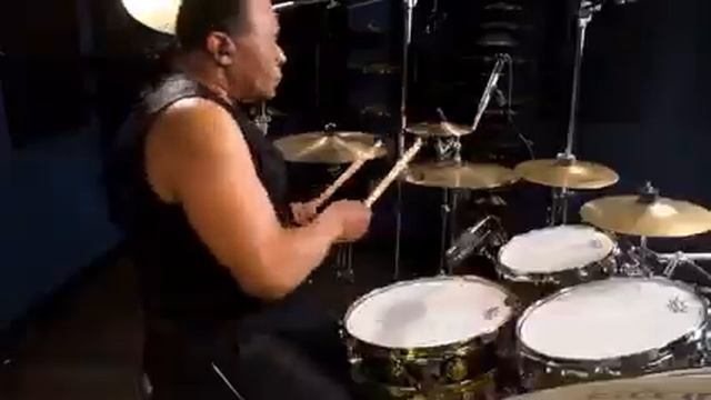 40 million views on YouTube and counting! ? ? смотреть онлайн