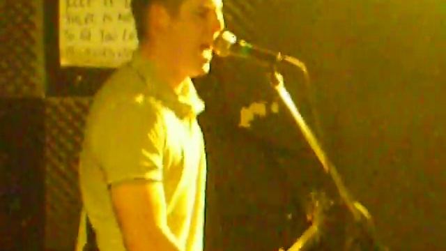 Gimp Fist "Runnin Riot" смотреть онлайн