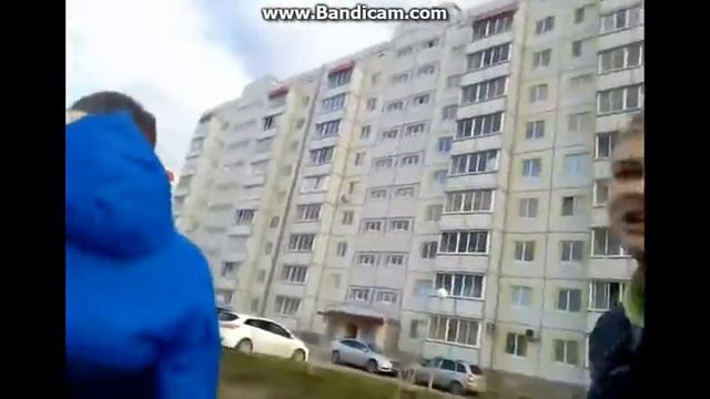 Бомж! Чуть не утонул в грязи! смотреть онлайн