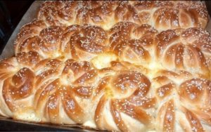 Турецкая Ачма с сыром / Простой рецепт знаменитых булочек