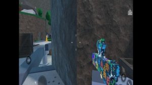 Играю в anerge assault в роблоксе