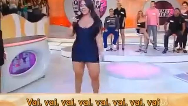 Девушка танцует смотреть онлайн