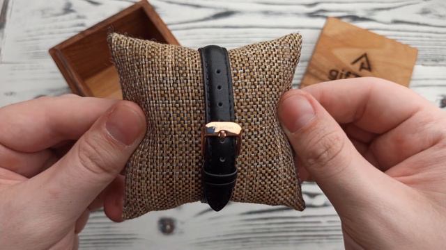 Наручные часы Emirates Black из дерева от gifTree смотреть онлайн