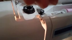 Как заправить верхнюю нить в швейную машину Janome My Excel 1221