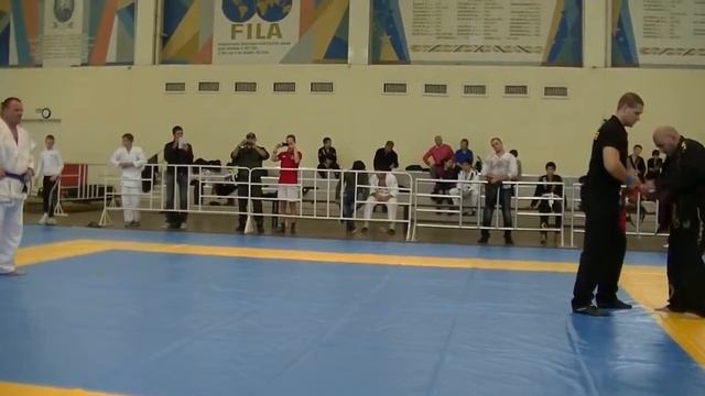 Товмасян Кравцов Первенство УНИКА по боевому дзю дзютцу борьба 19 10 2013 смотреть онлайн