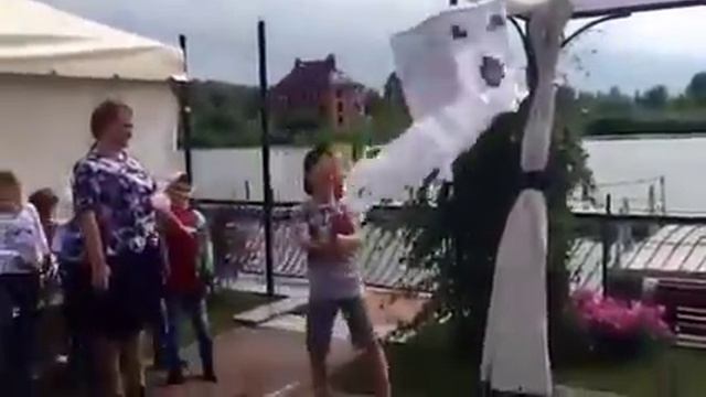 Мой день рождения и пиньята из майнкрафт смотреть онлайн