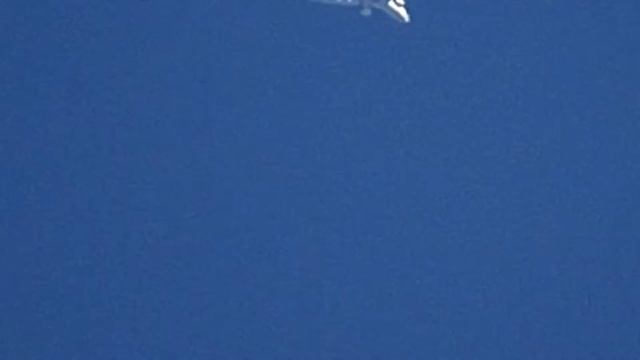 Nikon Coolpix P600 zoom test / Самолет над Ал.Невски смотреть онлайн