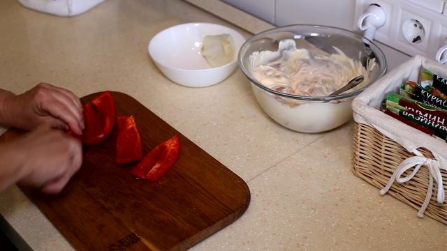 Курица с картошкой и овощами в духовке. Вкусно и быстро! смотреть онлайн