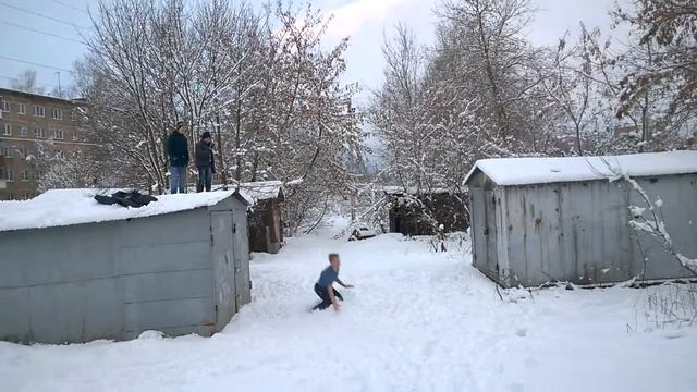 Пацаны делают сальто! (но у ни не выходит!) :D #3 смотреть онлайн