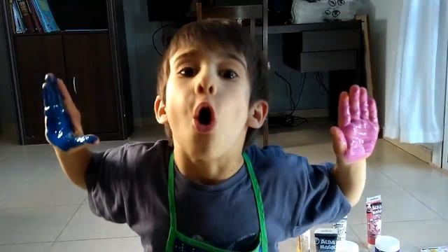 Hora de ensuciarse las manos! Agus hace una súper pintura ? смотреть онлайн