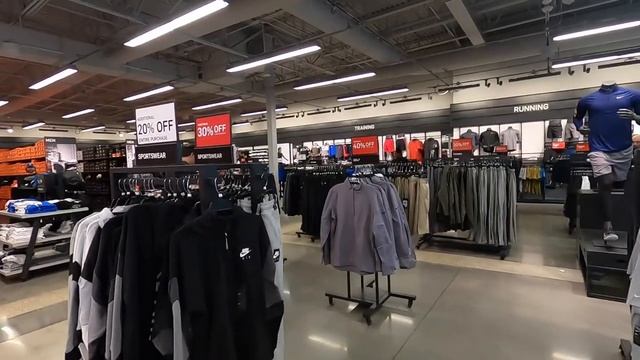 27 12 19 Рождественский шоппинг в США | Скидки на распродажах Америки | Путешествия на машине по СШ смотреть онлайн