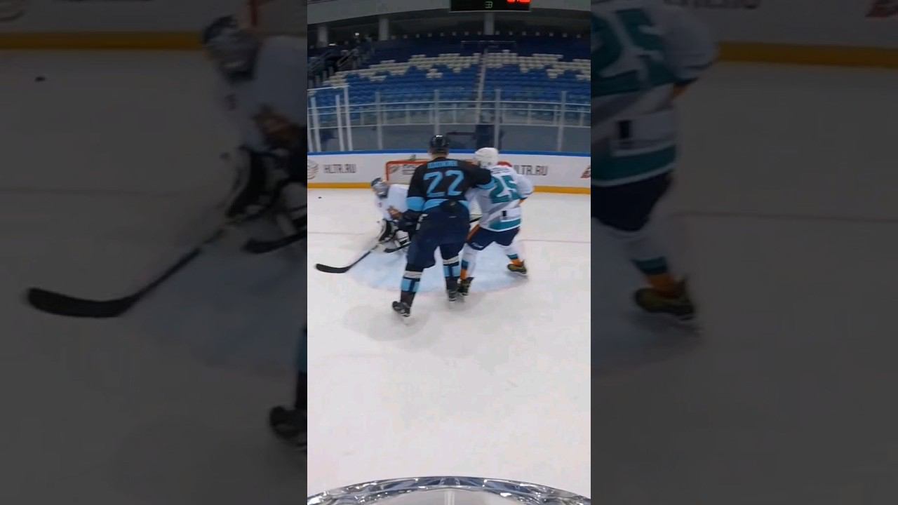 гол - не гол!? #hockey #хоккей #icehockey #slapshot #sport #goprohockey #wintersport смотреть онлайн