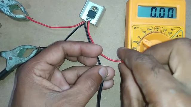 How to Make 12 Volt Regulator Using L7812 | Simple Voltage Regulator | electrical minus смотреть онлайн