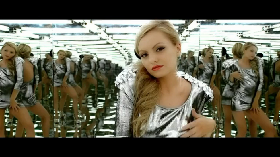 Alexandra Stan Feat. Carlprit - 1.000.000 (DJ Light Vs. Chutneystylez Short Bootleg Mix)