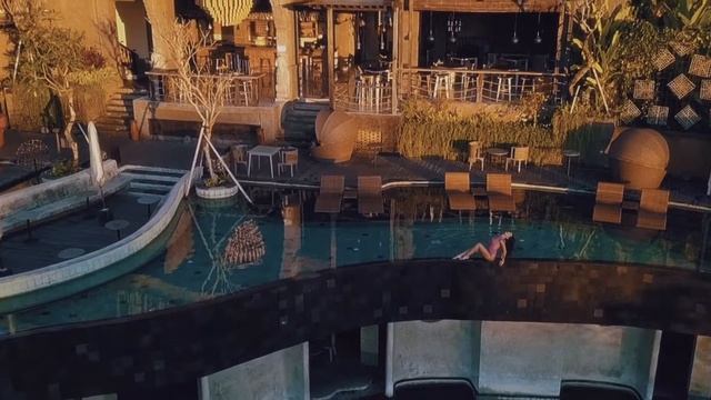 стоимость путевки на бали на двоих бали город снять дом на бали сингапур стоимость экскурсий смотреть онлайн