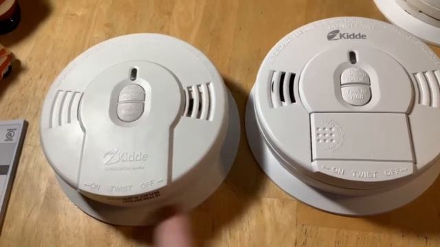 Unboxing | Kidde i9070 Smoke Alarm смотреть онлайн
