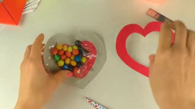Loom Planet! ИДЕИ ДЛЯ ПОДАРКОВ _ СЕРДЦЕ ИЗ БУМАГИ С КОНФЕТКАМИ_ КАК СДЕЛАТЬ СЛАДКИЙ ПОДАРОК своими смотреть онлайн
