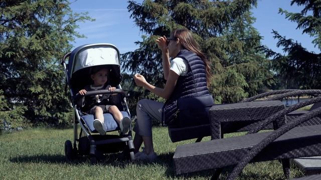 Детская прогулочная коляска Oyster Zero смотреть онлайн