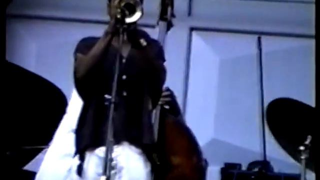 Roy Hargrove live in NYC + Jackie McLean tribute to Charlie Parker.mpg смотреть онлайн