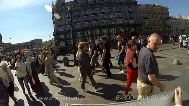 Рекламный Робот 3D смотреть онлайн